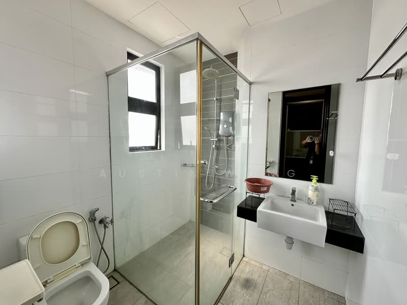 Service Residence for Sale at D'Aman Residences @ Puchong - Austin Wong - Bathroom - PropertyGuru.com.my