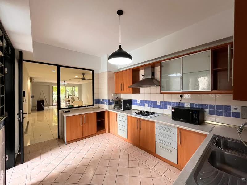 Kondominium untuk Dijual di Kiaramas Sutera - Valerie Arnesto - Kitchen - PropertyGuru.com.my