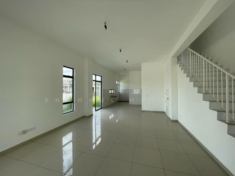 Rumah Teres 2 Tingkat untuk Dijual di Eco Grandeur (Puncak Alam) - Shahrul Hafizi - Living Room - PropertyGuru.com.my