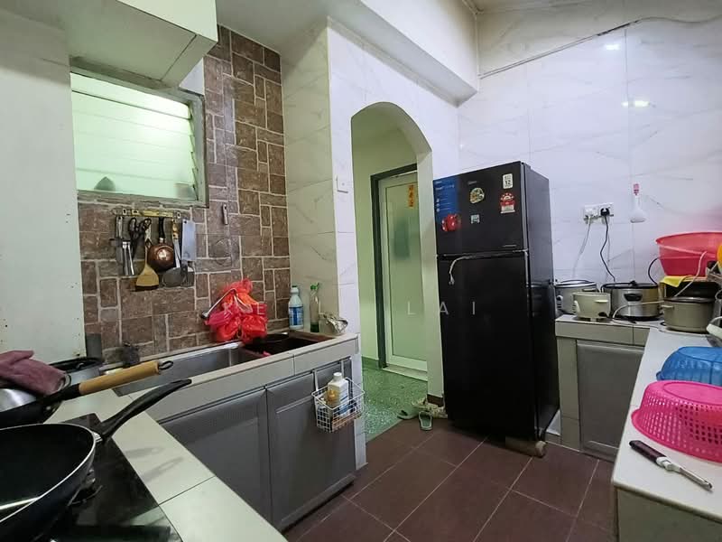 1.5-storey Terraced House for Sale in Kepong Baru (Kepong) - Kelly Lai - Kitchen - PropertyGuru.com.my