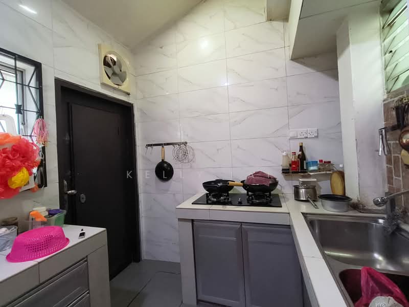 1.5-storey Terraced House for Sale in Kepong Baru (Kepong) - Kelly Lai - Kitchen - PropertyGuru.com.my