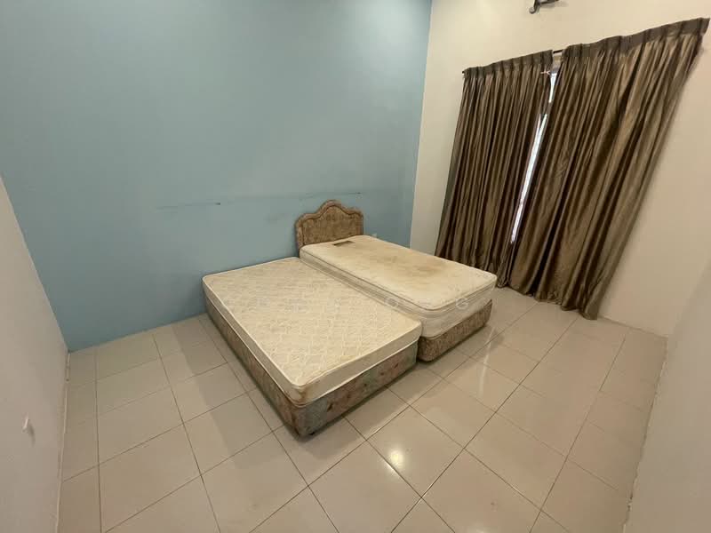 1-storey Terraced House for Sale in Taman Sri Putri (Kulai) - Cony Ong - Bedroom - PropertyGuru.com.my