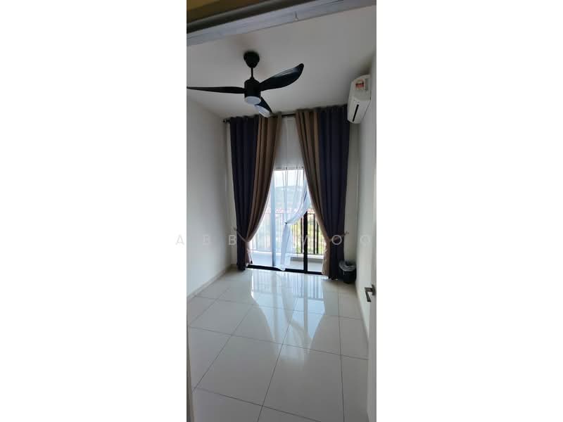Servis Apartment untuk Disewa di Habitus @ City of Elmina - Abby Woo - Balcony - PropertyGuru.com.my