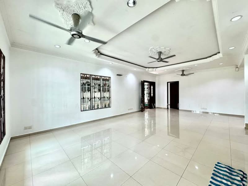Semi-Detached House for Sale in Subang Alam (Shah Alam) - muharni sawarin - Living Room - PropertyGuru.com.my
