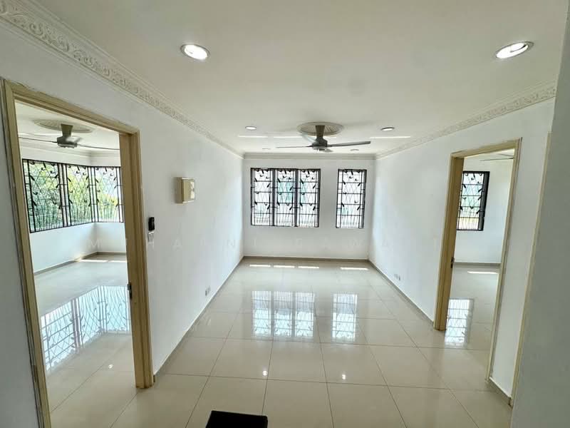 Semi-Detached House for Sale in Subang Alam (Shah Alam) - muharni sawarin - Living Room - PropertyGuru.com.my