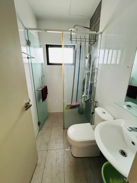 Service Residence for Sale at D'Aman Residences @ Puchong - Austin Wong - Bathroom - PropertyGuru.com.my