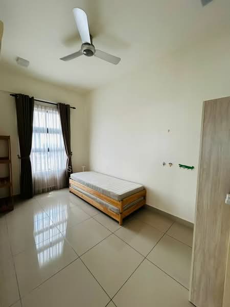 Service Residence for Sale at D'Aman Residences @ Puchong - Austin Wong - Bedroom - PropertyGuru.com.my