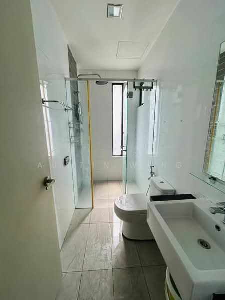 Service Residence for Sale at D'Aman Residences @ Puchong - Austin Wong - Bathroom - PropertyGuru.com.my