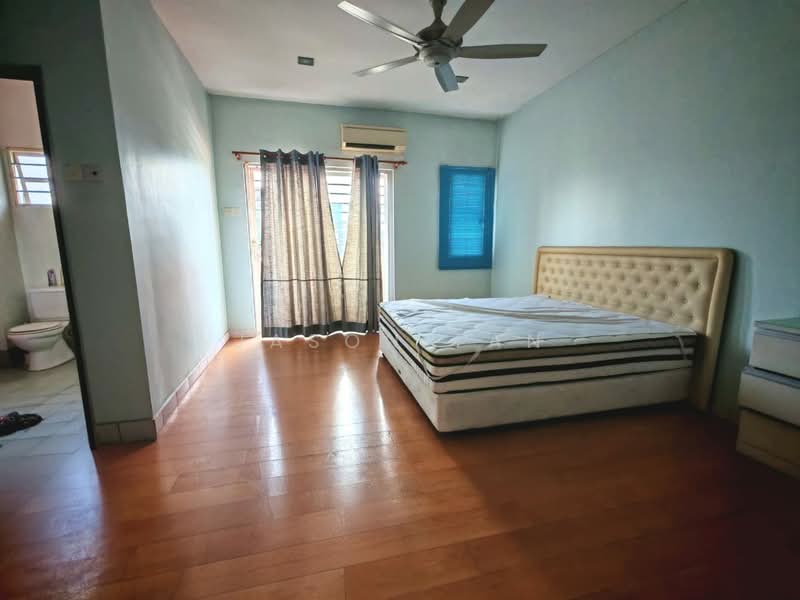 Rumah Teres 2 Tingkat untuk Disewa di TAMAN PUCHONG UTAMA (Puchong) - Jason Tan - Bedroom - PropertyGuru.com.my