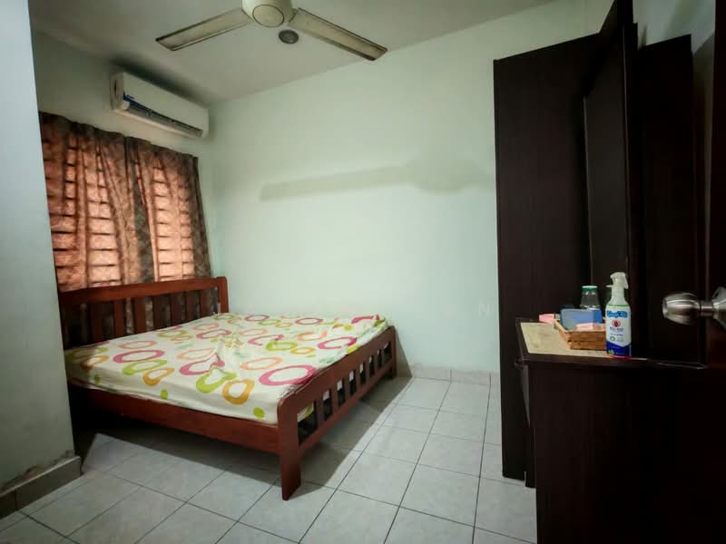 Rumah Teres 2 Tingkat untuk Disewa di TAMAN PUCHONG UTAMA (Puchong) - Jason Tan - Bedroom - PropertyGuru.com.my