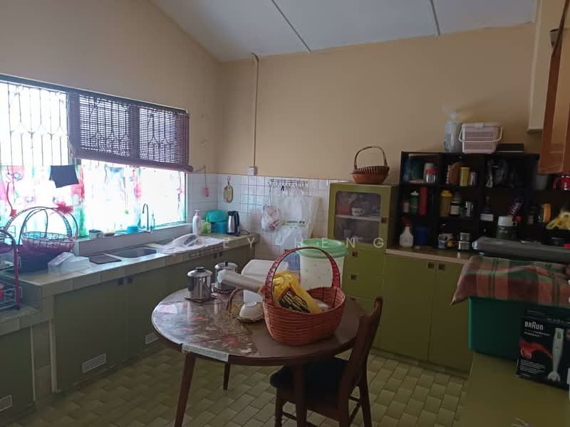 Bungalow for Sale in Kampung Lobak (Seremban) - Joey Heng - Kitchen - PropertyGuru.com.my