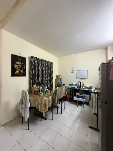 1-storey Terraced House for Sale in Saujana Puchong (Puchong) - Nazrin Hakimin - Dining Room - PropertyGuru.com.my