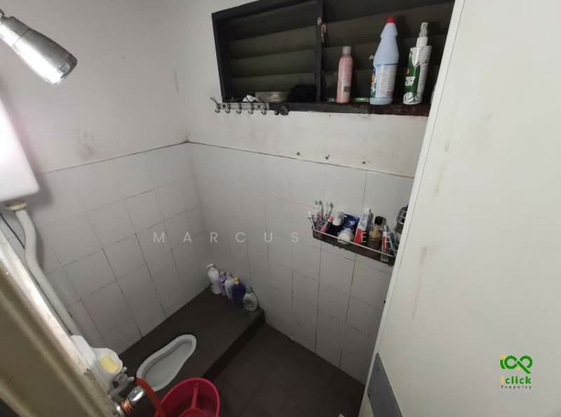 Rumah Berkembar untuk Dijual di Taman Selayang Mutiara (Selayang) - Marcus Lee - Bathroom - PropertyGuru.com.my