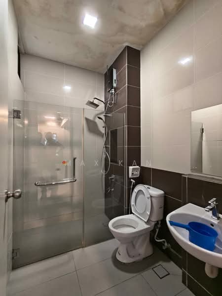 Cluster House for Sale in Taman Adda Heights (Tebrau) - Max Kan - Bathroom - PropertyGuru.com.my