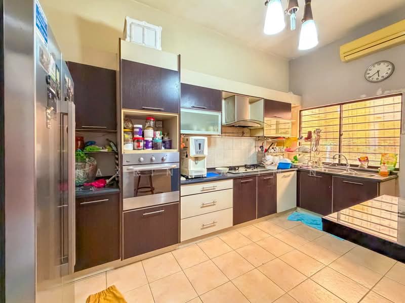 2-storey Terraced House for Sale in Bandar Nusaputra (Puchong) - Nazrin Hakimin - Kitchen - PropertyGuru.com.my