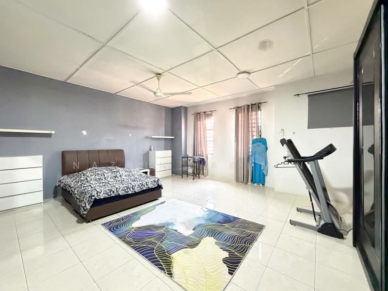 2-storey Terraced House for Sale in Bandar Nusaputra (Puchong) - Nazrin Hakimin - Bedroom - PropertyGuru.com.my