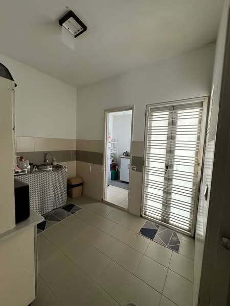 Rumah Bandar untuk Dijual di Taman Tasik Prima (Puchong) - Wai Ann Teng - Kitchen - PropertyGuru.com.my