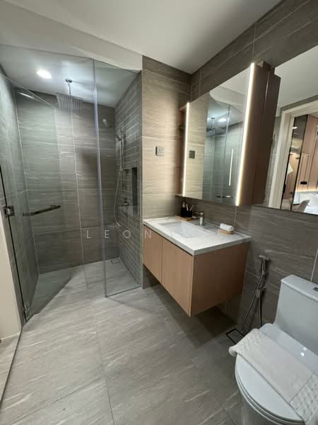 Servis Apartment untuk Dijual di Times Square 2 - Leon Lee - Bathroom - PropertyGuru.com.my
