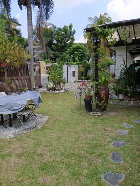 Bungalow for Sale in Petaling Jaya (Selangor) - Linga Kumar - Garden - PropertyGuru.com.my