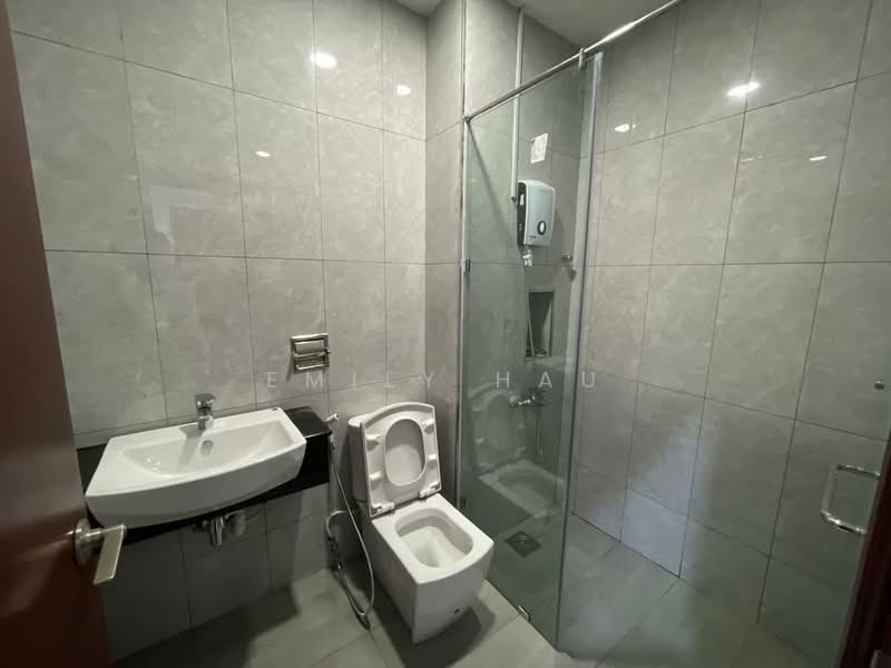 Service Residence for Rent at Paragon Suites @ CIQ - Emily Hau - Bathroom - PropertyGuru.com.my