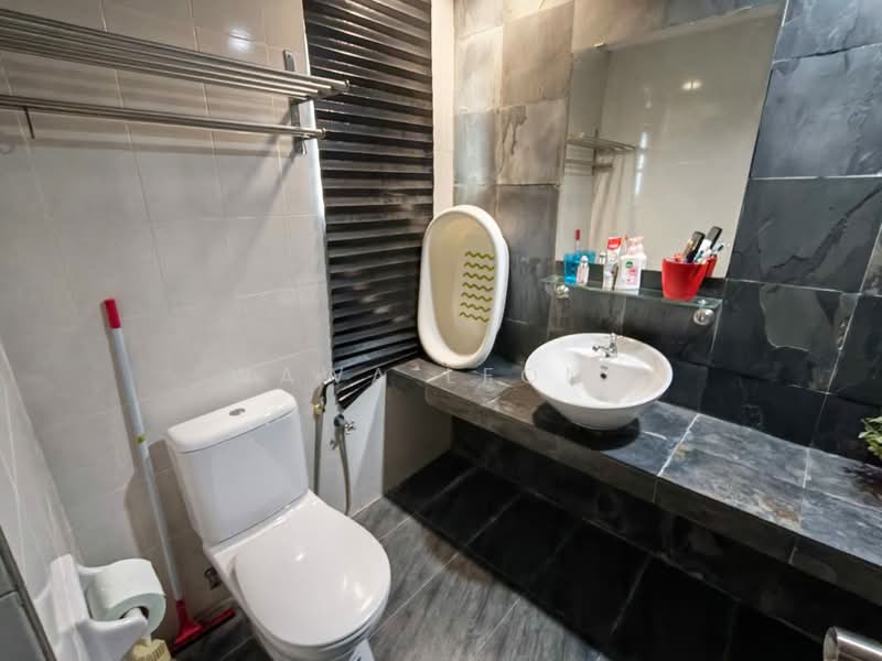 Service Residence for Rent at Ritze Perdana 1 - Wawa Leong - Bathroom - PropertyGuru.com.my