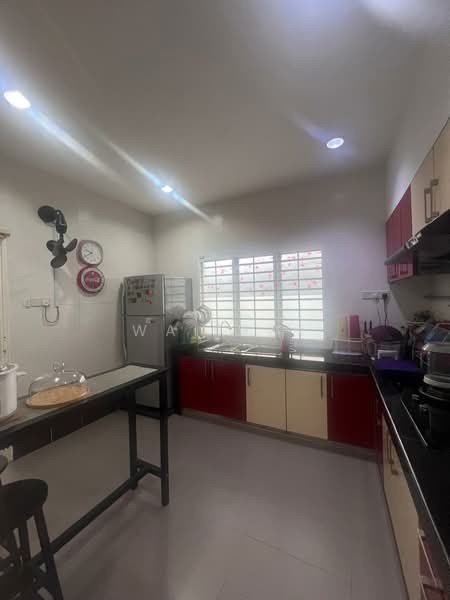 2-storey Terraced House for Sale in D'alpinia (Puchong) - Wai Hoe - Kitchen - PropertyGuru.com.my