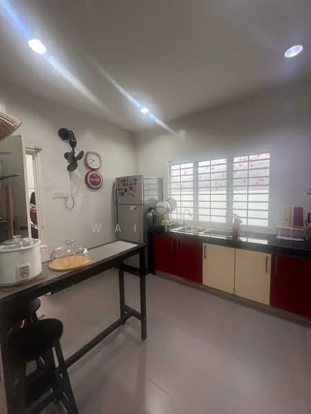 2-storey Terraced House for Sale in D'alpinia (Puchong) - Wai Hoe - Kitchen - PropertyGuru.com.my