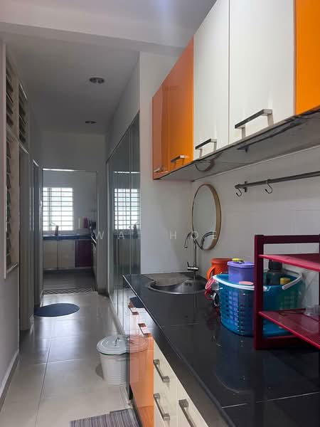 2-storey Terraced House for Sale in D'alpinia (Puchong) - Wai Hoe - Kitchen - PropertyGuru.com.my
