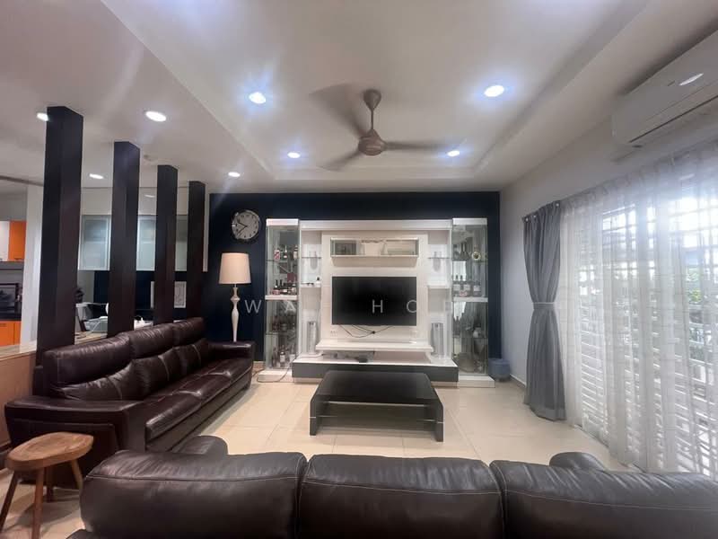 2-storey Terraced House for Sale in D'alpinia (Puchong) - Wai Hoe - Living Room - PropertyGuru.com.my