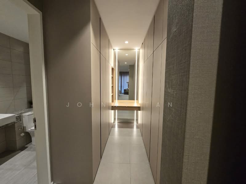 Townhouse for Sale in Bandar Sri Damansara (Selangor) - Johnny Tan - Corridor - PropertyGuru.com.my