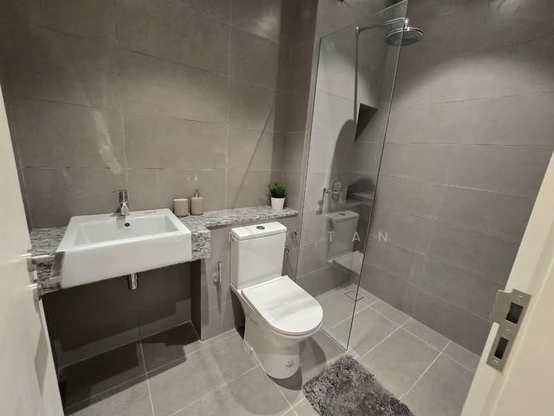 Townhouse for Sale in Bandar Sri Damansara (Selangor) - Johnny Tan - Bathroom - PropertyGuru.com.my