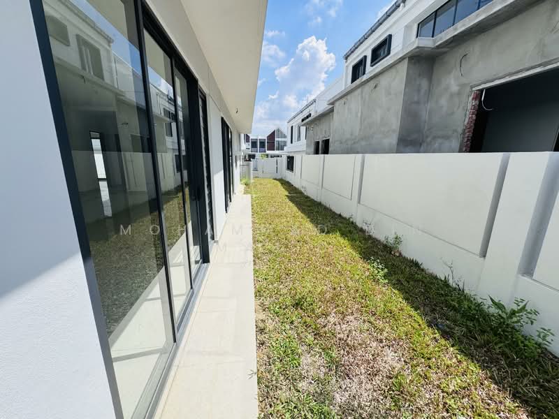 Rumah Berkembar untuk Dijual di Elmina (Shah Alam) - Mohammad Din Majid - Exterior - PropertyGuru.com.my