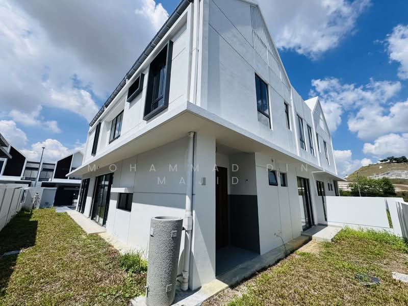 Rumah Berkembar untuk Dijual di Elmina (Shah Alam) - Mohammad Din Majid - Exterior - PropertyGuru.com.my