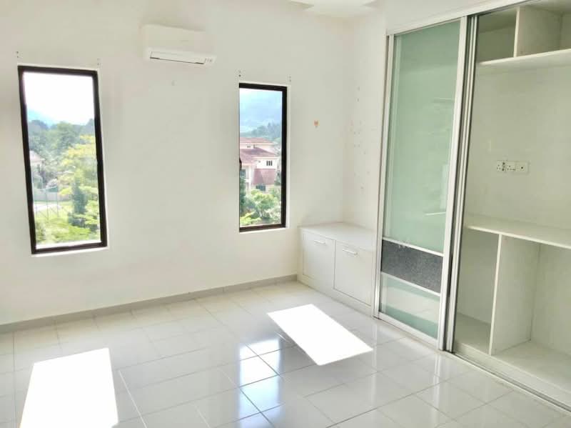 Condominium for Rent at T-Parkland - Crystal Lum - Bedroom - PropertyGuru.com.my