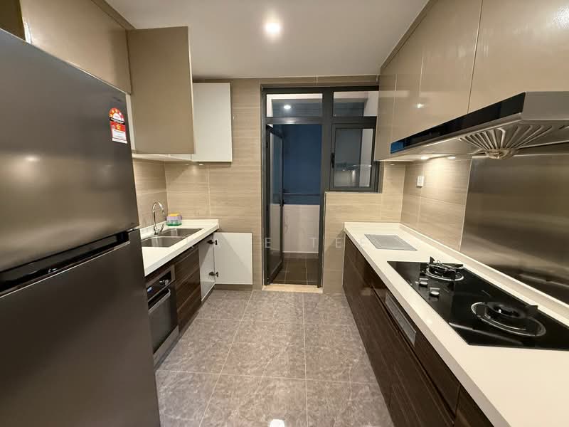 Servis Apartment untuk Disewa di R&F Princess Cove Phase 1 - Kate Tee - Kitchen - PropertyGuru.com.my