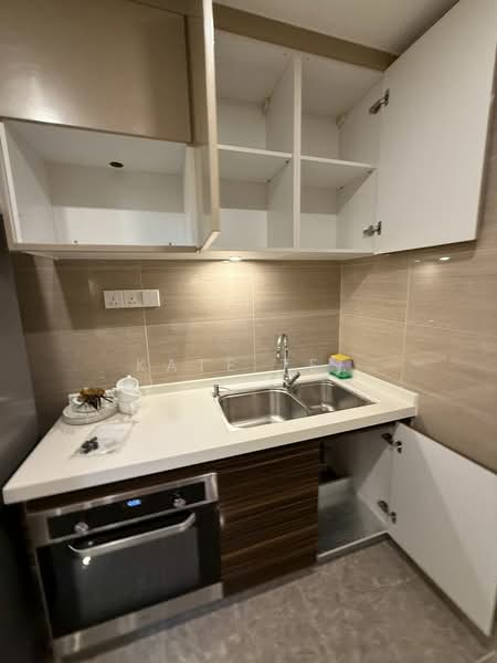 Servis Apartment untuk Disewa di R&F Princess Cove Phase 1 - Kate Tee - Kitchen - PropertyGuru.com.my