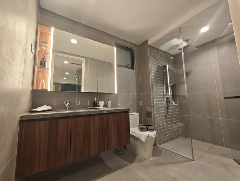 Servis Apartment untuk Dijual di Times Square 2 - Louis Cheong - Bathroom - PropertyGuru.com.my