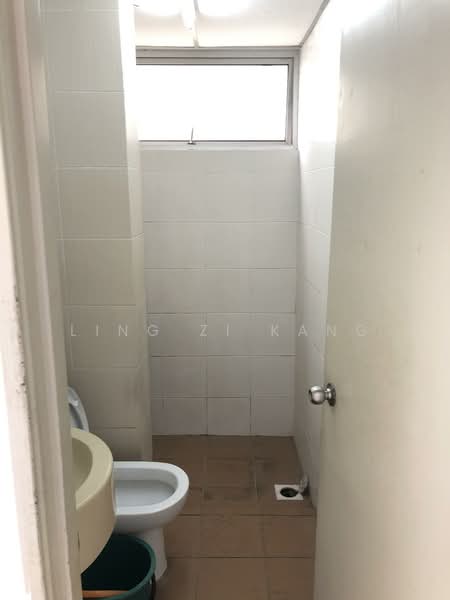 Condominium for Sale at Platinum Lake PV 16 - Ling Zi Kang - Bathroom - PropertyGuru.com.my