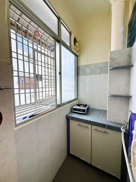 Pangsapuri untuk Disewa di Gambier Heights - Boon James Ong - Kitchen - PropertyGuru.com.my