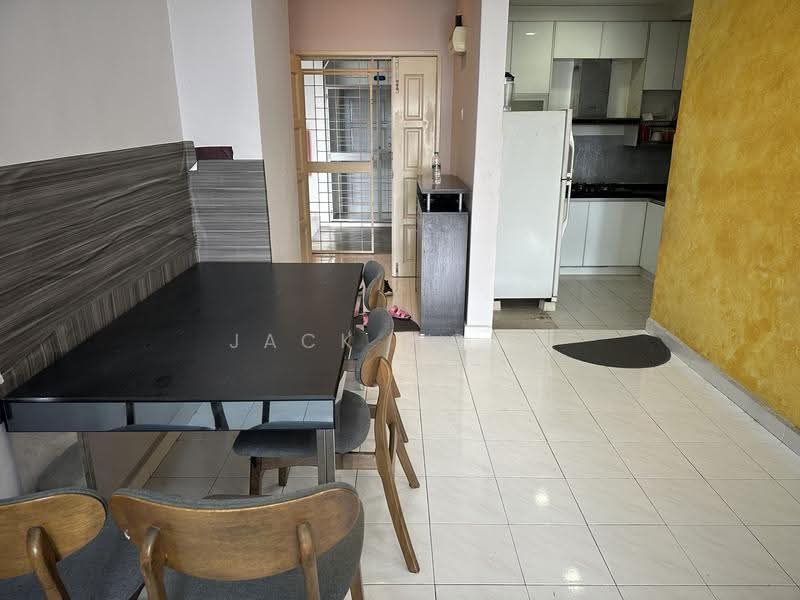 Pangsapuri untuk Disewa di Jalil Damai Apartments - Jack Wong - Dining Room - PropertyGuru.com.my