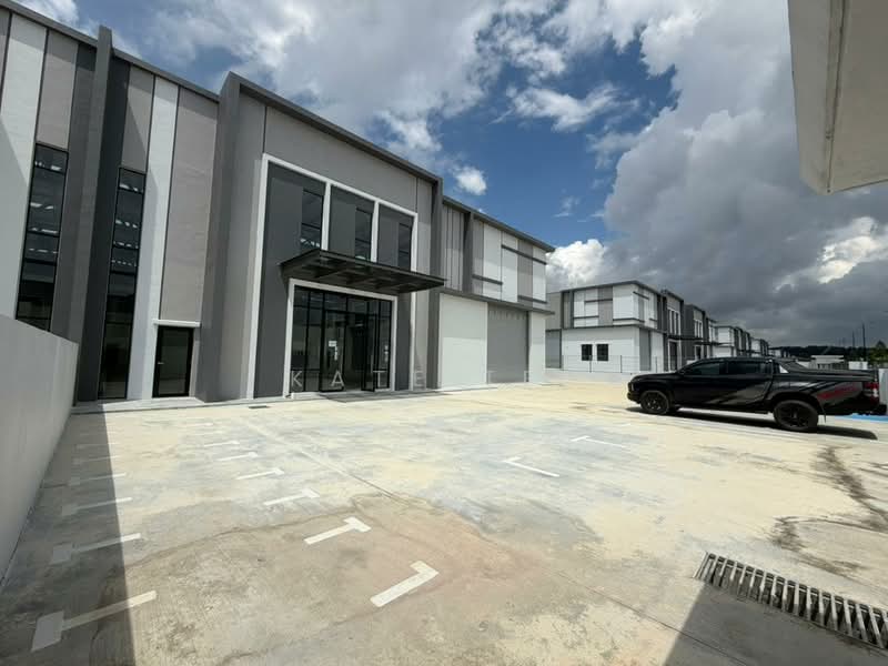 Kilang untuk Disewa di Eco Business Park 1 (Johor Bahru) - Kate Tee - Exterior - PropertyGuru.com.my
