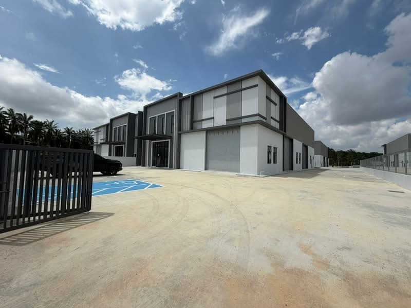Kilang untuk Disewa di Eco Business Park 1 (Johor Bahru) - Kate Tee - Exterior - PropertyGuru.com.my