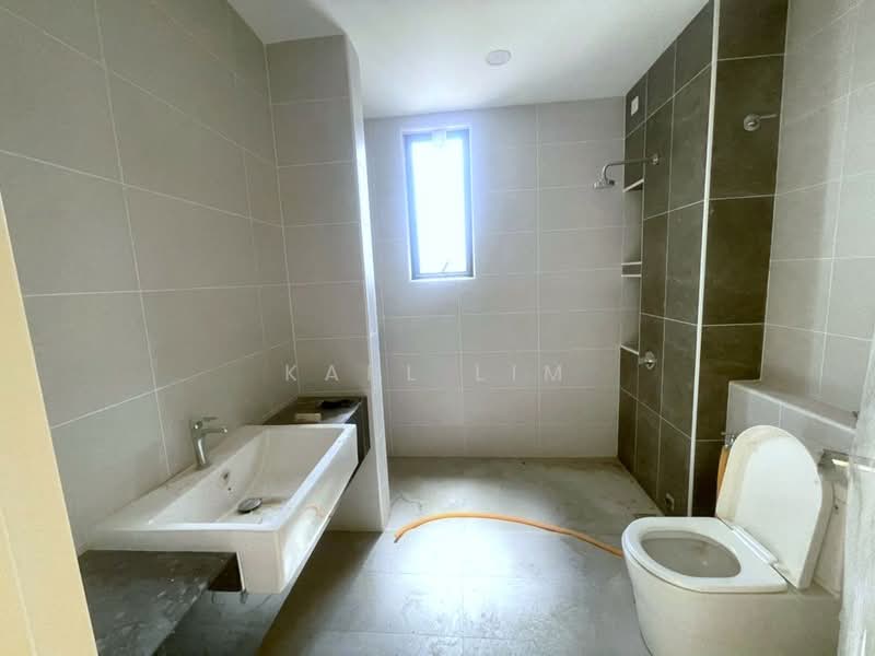 2-storey Terraced House for Sale in Taman Desa Tebrau (Tebrau) - Karl Lim - Bathroom - PropertyGuru.com.my