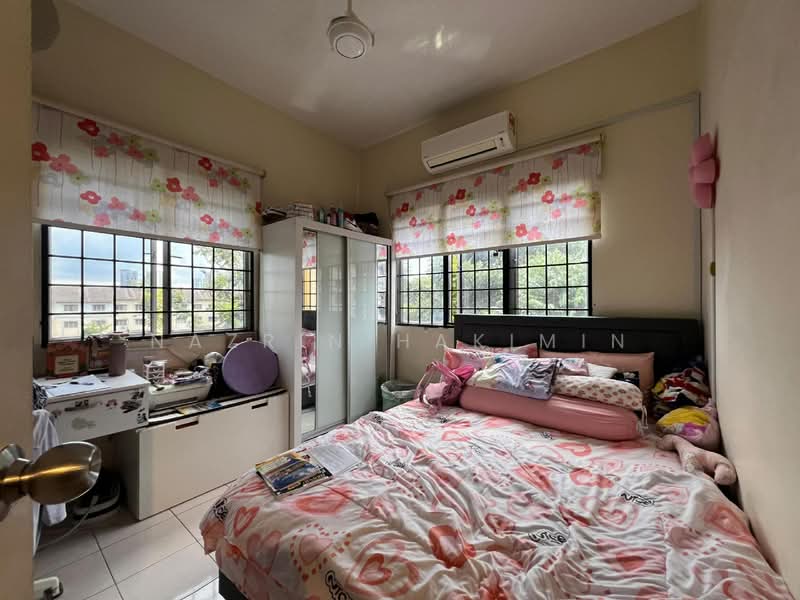 Apartment for Sale at Pangsapuri Seri Jati - Nazrin Hakimin - Bedroom - PropertyGuru.com.my