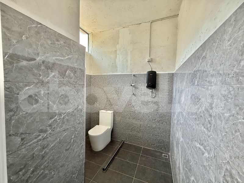 Factory for Rent in Taman Nagasari (Perai) - Henry Tan - Bathroom - PropertyGuru.com.my