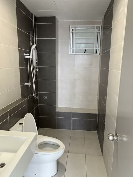 Kondominium untuk Dijual di Residensi PV18 - Ling Zi Kang - Bathroom - PropertyGuru.com.my