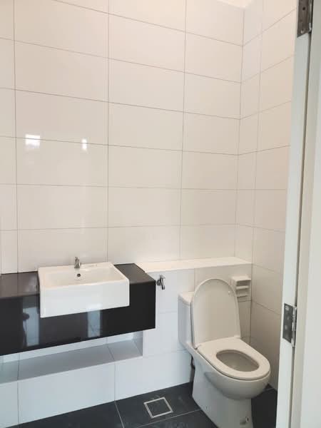 2-storey Terraced House for Rent in Taman Kota Masai (Pasir Gudang) - Janice Yong - Bathroom - PropertyGuru.com.my