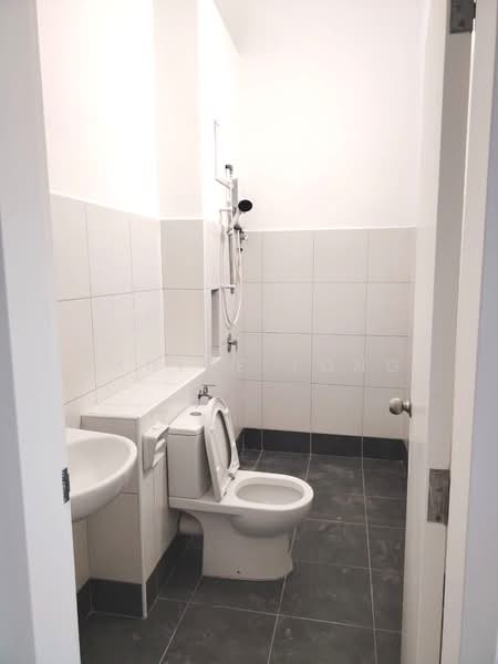 2-storey Terraced House for Rent in Taman Kota Masai (Pasir Gudang) - Janice Yong - Bathroom - PropertyGuru.com.my
