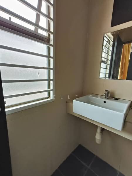 2-storey Terraced House for Sale in Bandar Putera 2 (Klang) - Michelle Tan - Bathroom - PropertyGuru.com.my