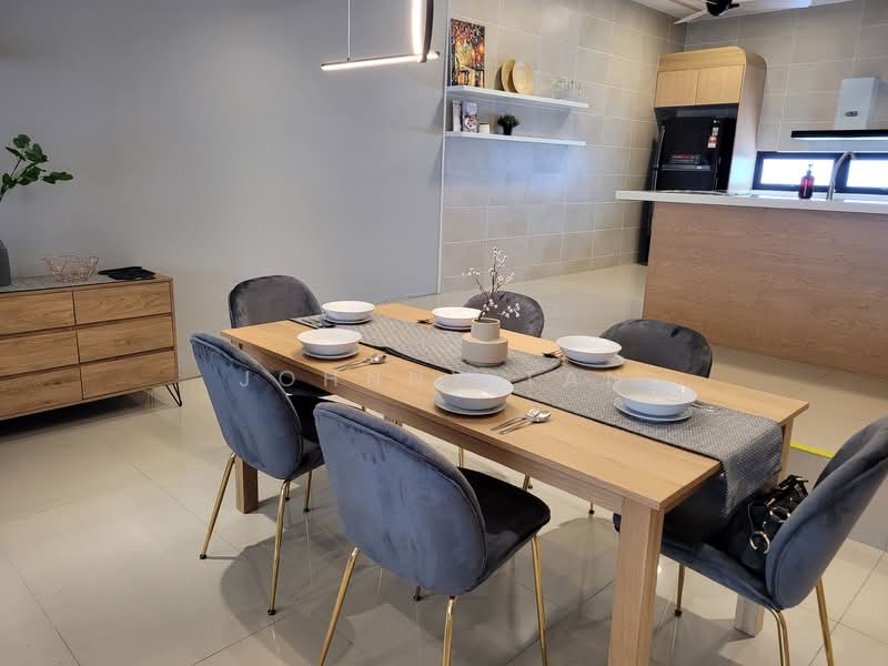 Townhouse for Sale in Kayu Ara (Selangor) - Johnny Tan - Dining Room - PropertyGuru.com.my